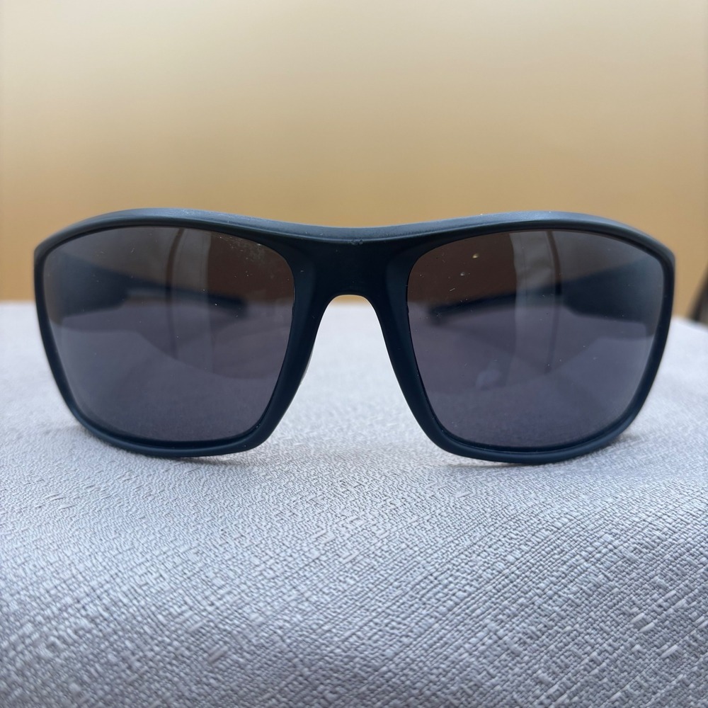 Chili's Polarized Sunglasses Men OS Black Excellent Gorpcore M72003 Pacific
